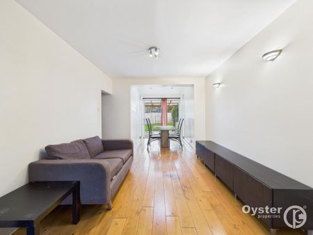 4 bedroom semi-detached house to rent - Photo 3