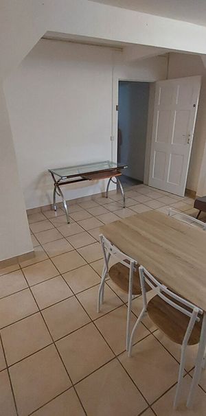 Location appartement 1 pièce, 25.46m², Fort-de-France - Photo 1