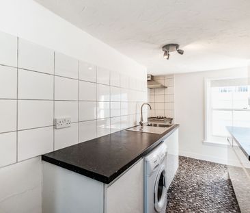 1 bedroom flat to rent Bedford Row, Worthing - Photo 3