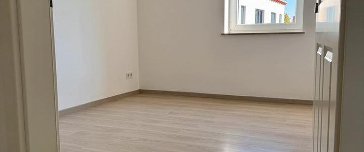 Wohnung (3-Raum) 935 Kaltmiete - Photo 1
