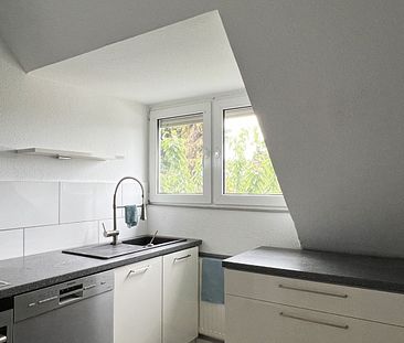 Krefeld Inrath! Modernisierte 3-Zimmer-Dachgeschosswohnung in ruhiger Lage, nah am Naturschutzgebiet - Foto 3