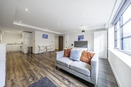 Studio to rent - Photo 2