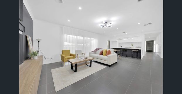 Modern Family In Prime Location - Photo 1