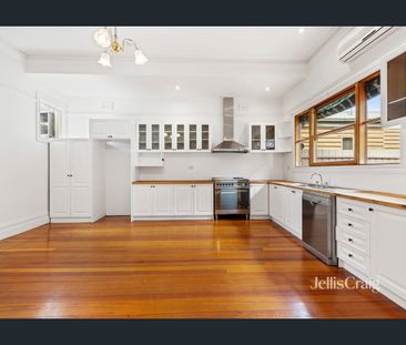 Beautifully Presented Victorian Home in Vibrant Richmond - Photo 5