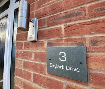 Skylark Drive, Branston, Burton-On-Trent DE14 3NU - Photo 3