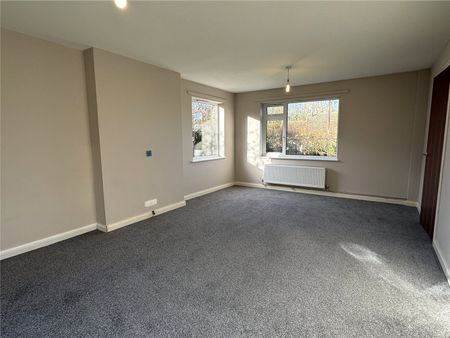 The Vicarage, Wombridge Road - Photo 3