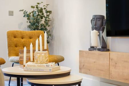 2 Bed Flat, Beechwood Grove, W3 - Photo 4