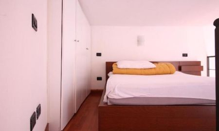 Prati-Vatican: Small 1 Bedroom loft. Completely refurnished, living, washer, air conditioning new bath & kitchen. Ref 358 - Photo 4