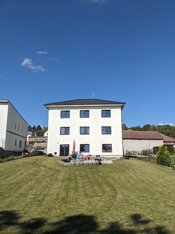 Pronájem bytu 4+kk 111 m² - Fotografie 3