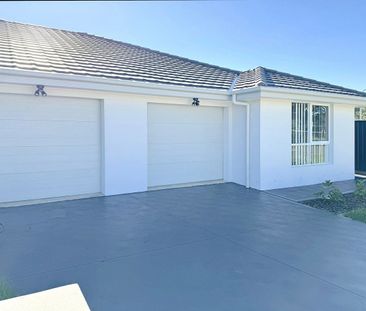 Near new, ultra modern granny flat. - Photo 4