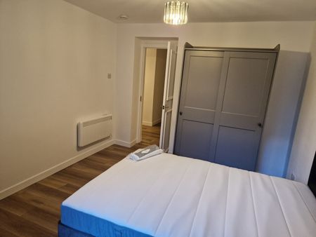 2 Bed Flat, West Nicolson Street, EH8 - Photo 3