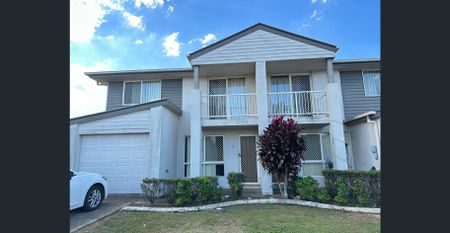 Beautiful 3 bedroom townhouse in Calamvale Call Lyn 0451361818 today to book inspection - Photo 4