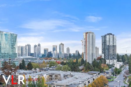 Condo in Surrey, BC - Photo 5