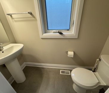 For Lease - 14 Sportsman Hill Street Unit# Upper Level, Kitchener, ... - Photo 1