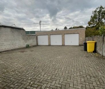 Sfeervol, gezellig en ruim appartement met 3 slaapkamers gelegen te... - Photo 2