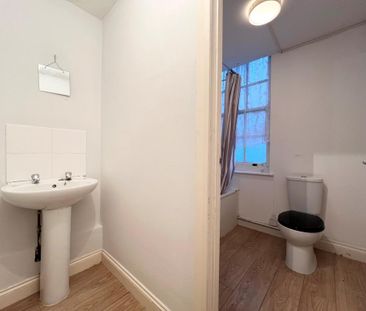 Studio to rent - Photo 6