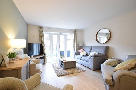 2 bedroom semi-detached house to rent - Photo 4