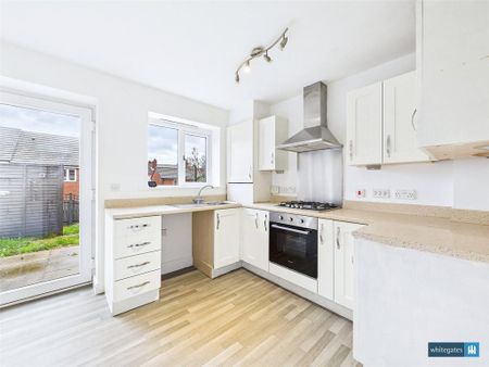 2 bedroom semi-detached house to rent - Photo 3