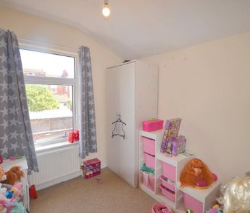 3 bedroom terraced house to rent - Photo 6