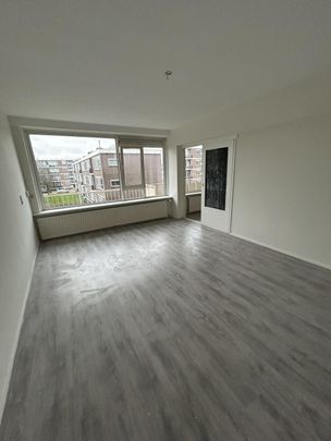 Te huur: Appartement Winston Churchilllaan 11 in Spijkenisse - Photo 1