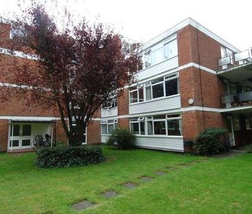 Beaver Close, TW12 - Photo 2