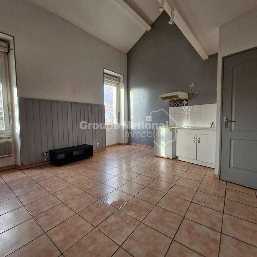 Appartement T2 meublé de 23m² à MIRAMAS, - Photo 1