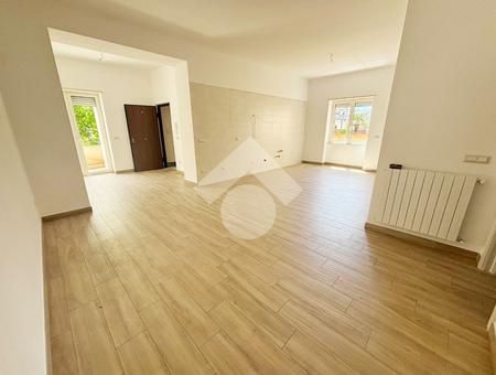 Trilocale in affitto - Photo 1