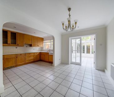 4 bedroom townhouse to rent - Photo 1