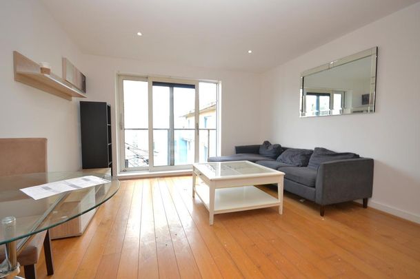 1 bedroom flat to rent - Photo 1