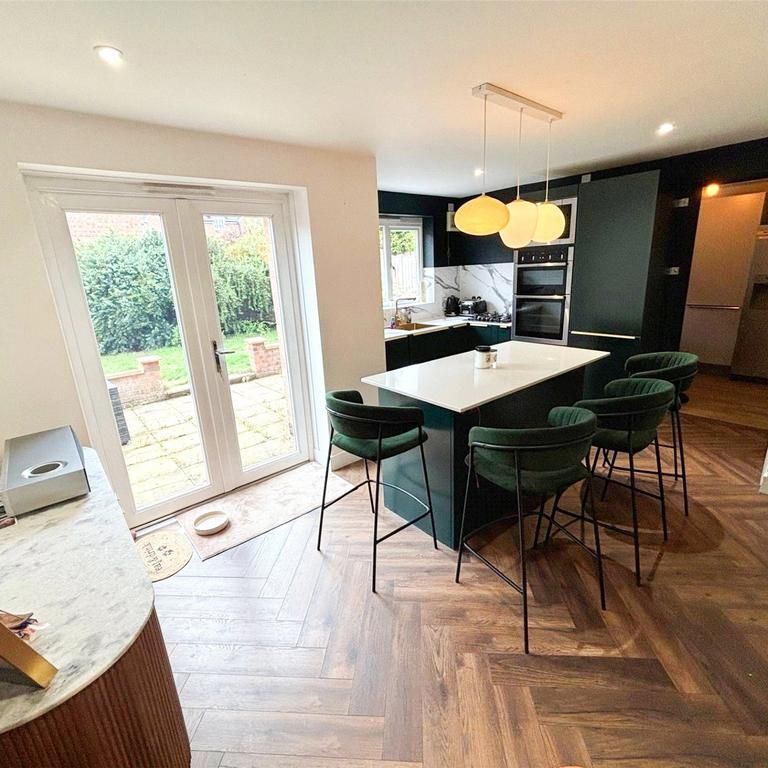 3 bedroom detached house to rent - Photo 1
