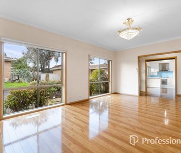 Well Maintained 3 Bedroom Unit - Photo 1