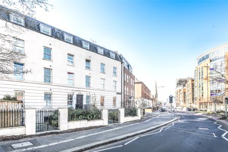 1 bedroom Flat in Kings Road, Reading - Photo 3