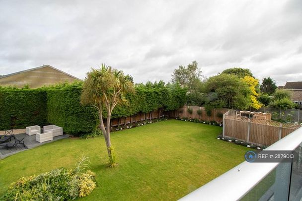 3 bedroom maisonette to rent - Photo 1