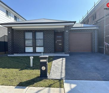 STUNNING HOME IN GREAT LOCATION - Photo 5