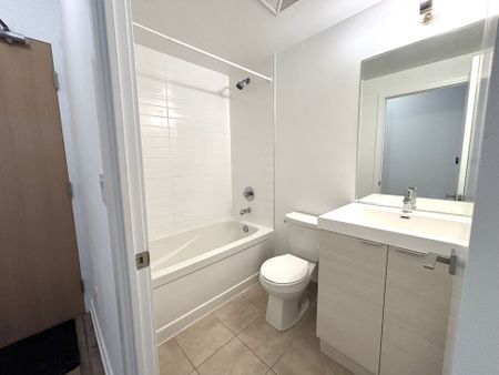 For Lease - 621 Sheppard Avenue Unit# 617, Toronto, Ontario - Photo 3