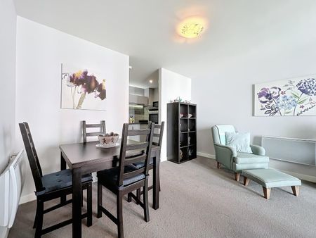 2 bed apartment to rent in Watkiss Way, Cardiff, CF11 - Photo 2