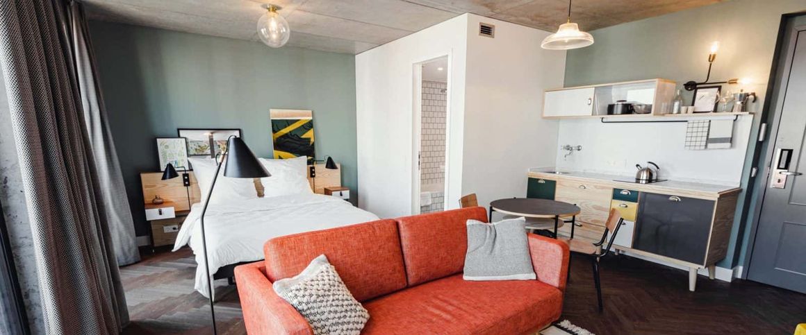 Neon Gold Balcony - Short/Long Term - Floor 1 - Foto 1