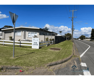 38 Melrose Ave, Gorokan, NSW 2263 - Photo 4
