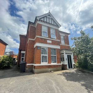 Beresford Road, Southbourne, Dorset - Photo 2