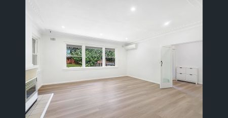 Sun Drenched Home With Modern & Spacious Interiors - Photo 3