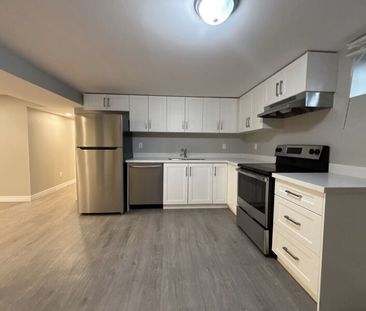 $1,599 / 2 br / 1 ba / 381 grey st unit 2 - Photo 6