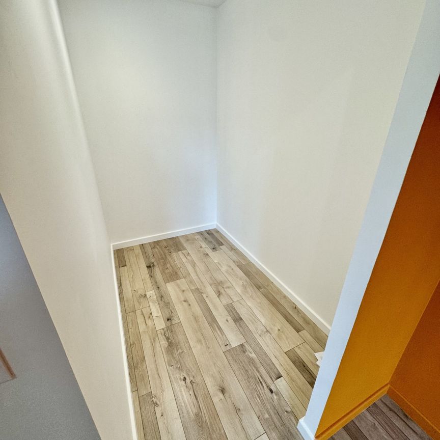 Appartement T4 entièrement rénové à La Verpillière - Photo 1