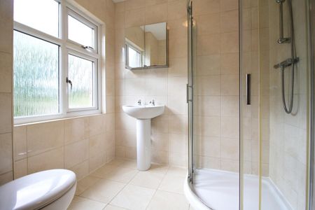 Clare Avenue, Hoole, Chester - Photo 5