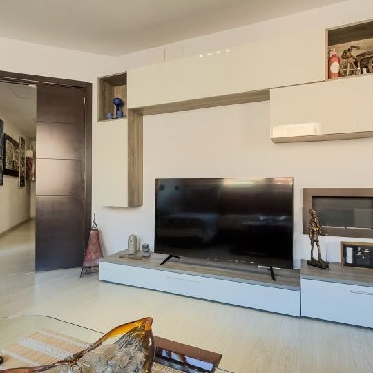 barcelona, Catalonia 08027 - Photo 1