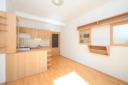 Pronájem bytu 2+kk 36 m² - Photo 2