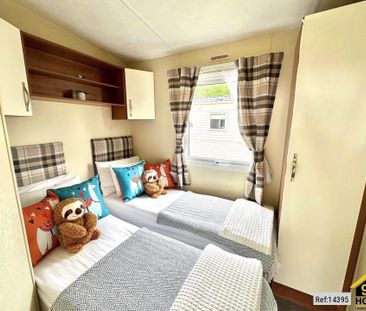 2 bed Park Home in Hosler Park , New Romney, TN28 8XD - Photo 3