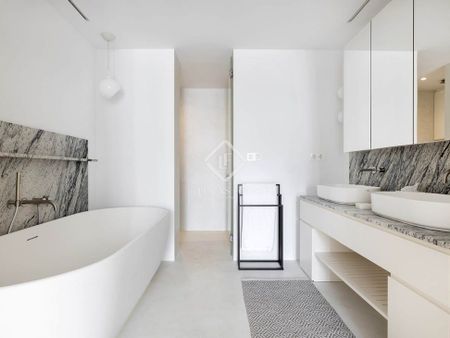 Barcelona, Catalonia 08009 - Photo 5