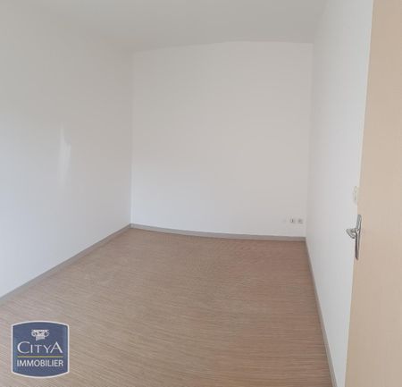 Location Appartement 2 pièces 43m² BEAUVAIS 60000 - Photo 2