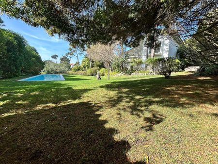 Moradia T5 remodelada para arrendamento sem móveis com piscina, jardim e vista mar, no Estoril - Photo 3