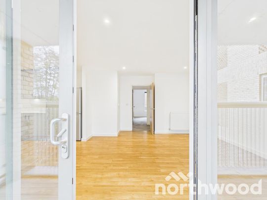 2 bedroom flat to rent - Photo 1